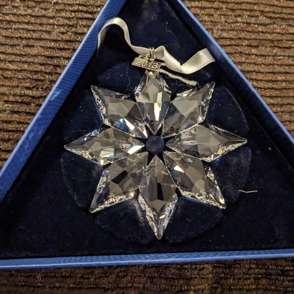 BNIB Swarovski Christmas Ornament, Annual Edition 2013 - Picture 3 of 9